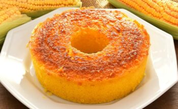 Aprenda a fazer bolo de milho verde: uma deliciosa sobremesa para as festas juninas