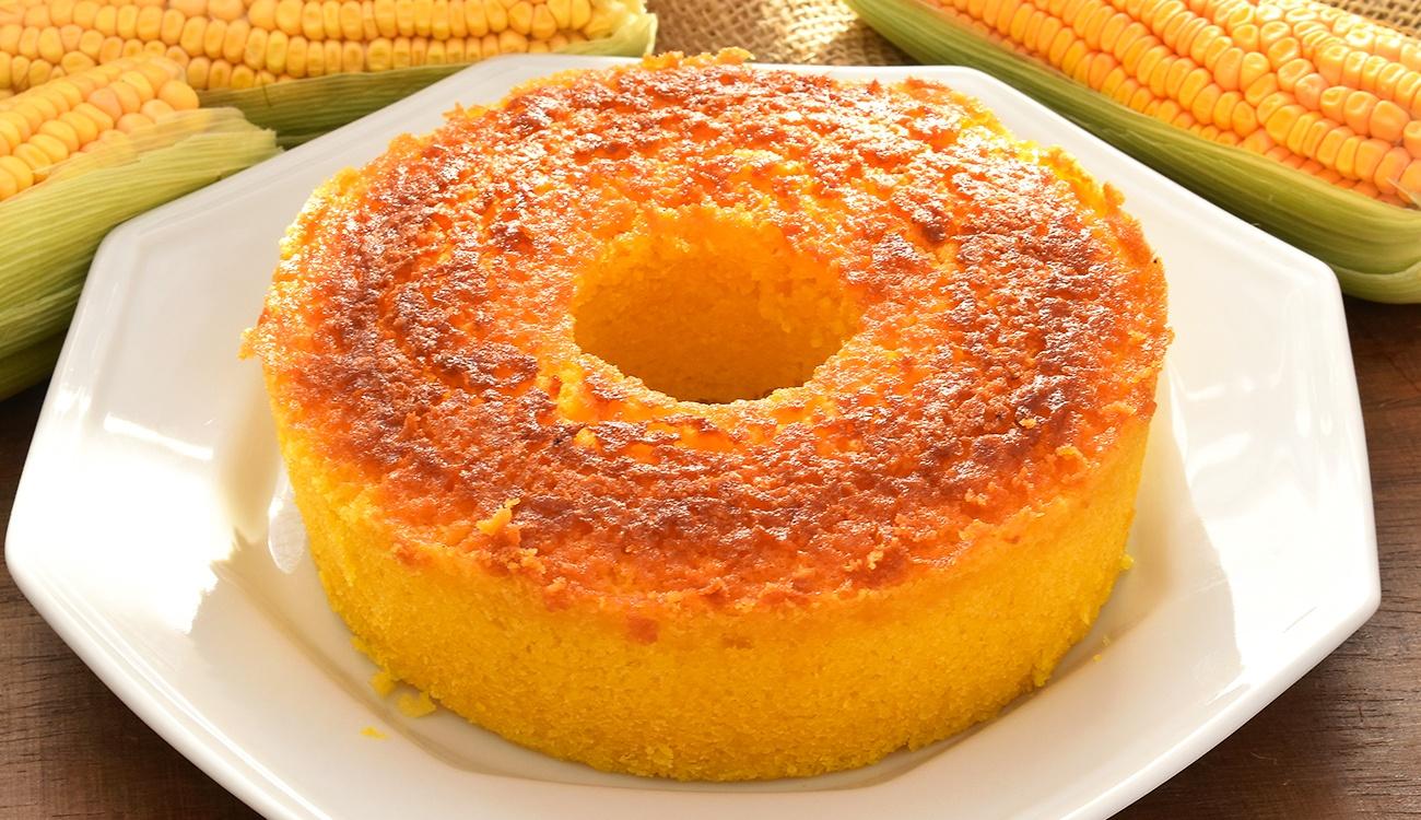 Aprenda a fazer bolo de milho verde uma deliciosa sobremesa para as festas juninas