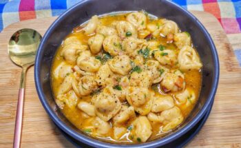 Sopa de Capeletti: Uma Deliciosa Confort Food para os Dias Frios
