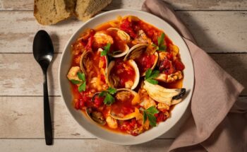 Deliciosa Sopa Cioppino: Um Mar de Sabores Italianos