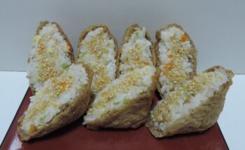 Inarizushi: Delicadeza Japonesa em Bolsas de Tofu Recheadas com Sabor