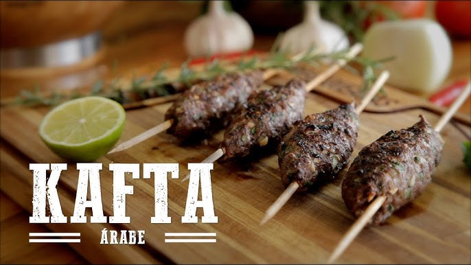 Kebab de Kafta: Sabor Turco em um Espeto