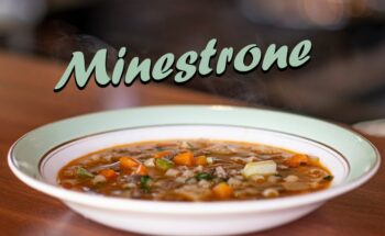 Minestrone: A Sopa Italiana Reconfortante de Vegetais e Feijões