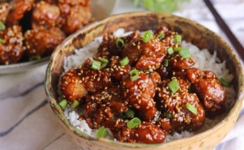 Sesame Chicken: Uma Explosão de Sabores da Cozinha Chinesa