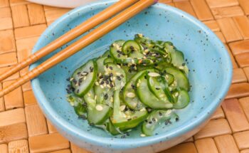 Sunomono: A Deliciosa Salada Japonesa de Pepino
